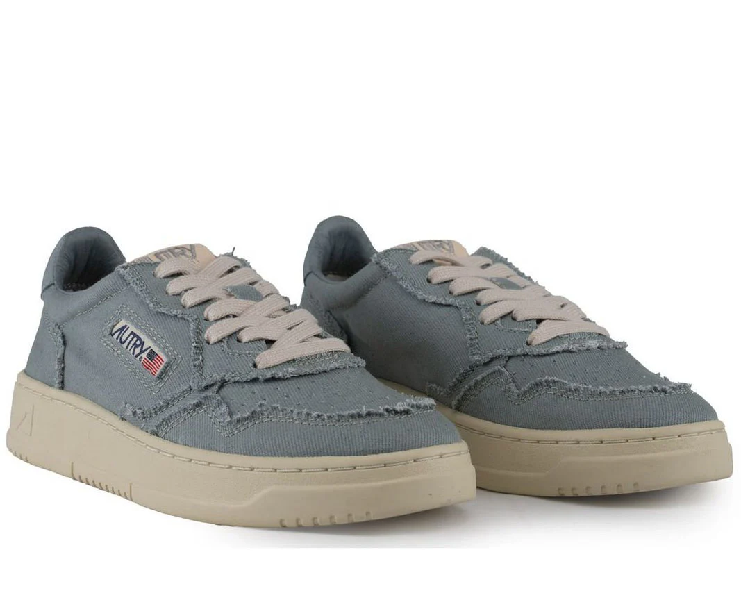 Autry Medalist Low-Top Sneakers - Image 2