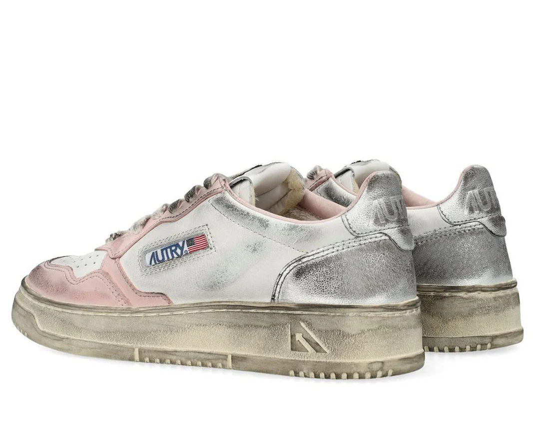 Autry Medalist Super Vintage Low-Top Sneakers - Image 4